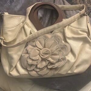 Elegant Cream Handbag with Floral Design